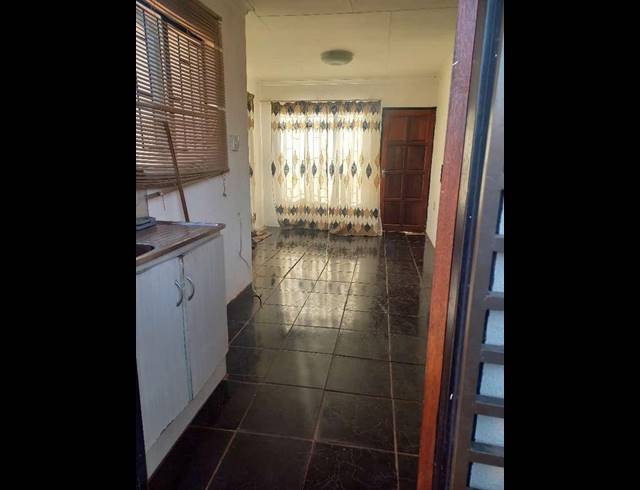 2 BEDROOM HOUSE FOR SALE IN SOSHANGUVE VV